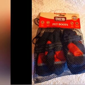 Heart to Tail Pet Boots size small